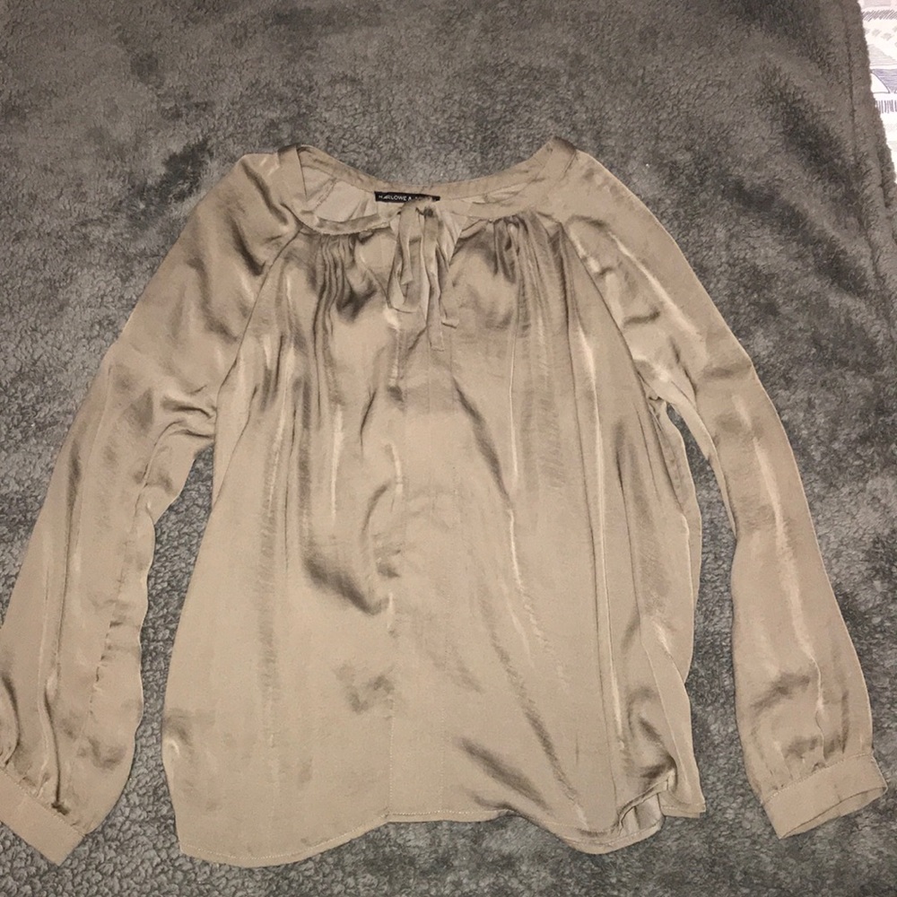 Long sleeve front tie blouse